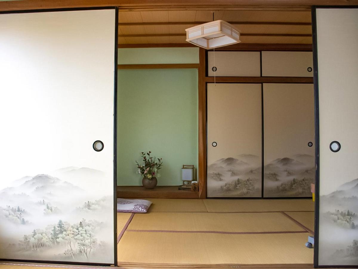 Guest Cafe Kuchikumano Hotel Kamitondacho Екстериор снимка