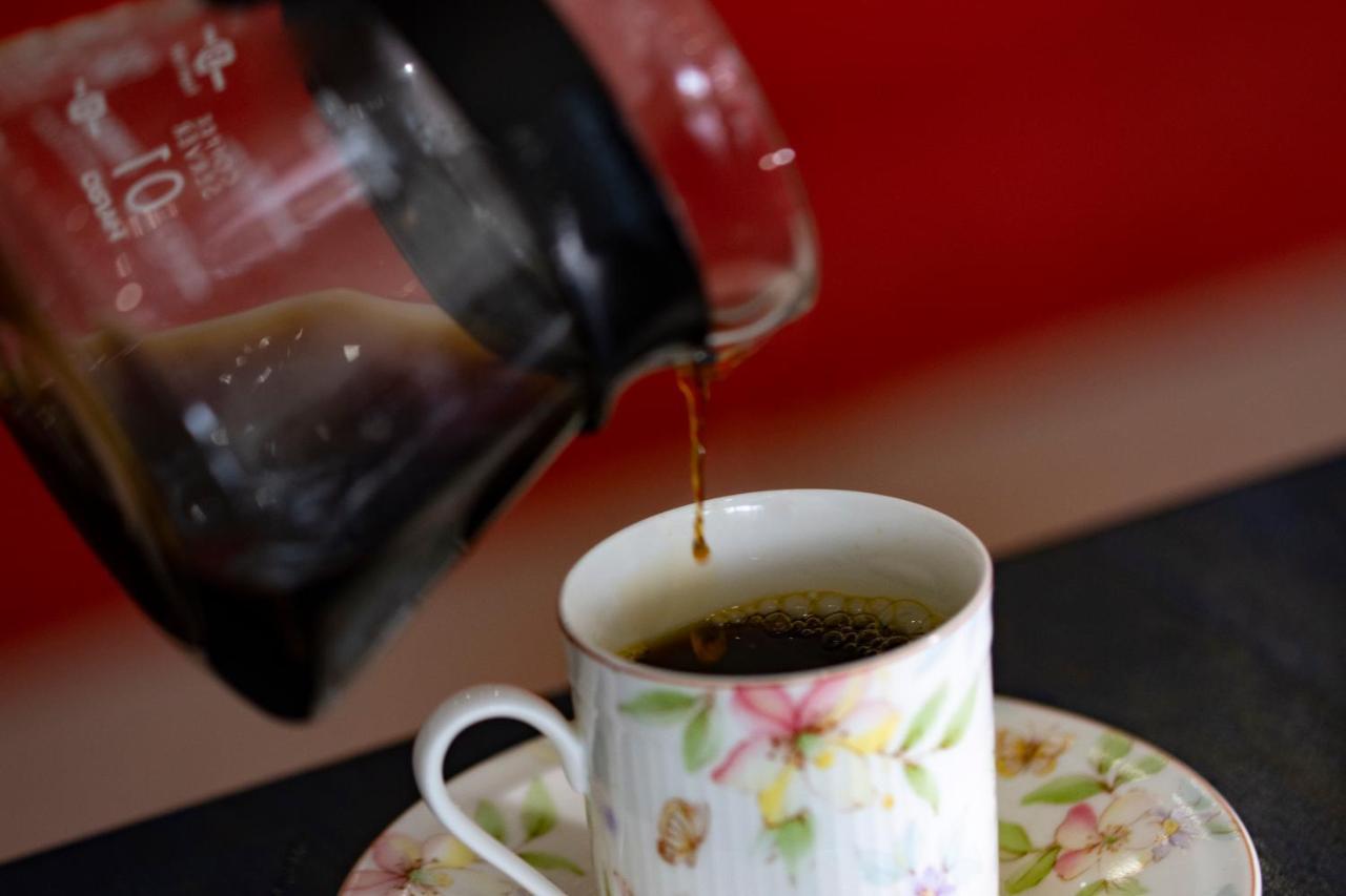 Guest Cafe Kuchikumano Hotel Kamitondacho Екстериор снимка