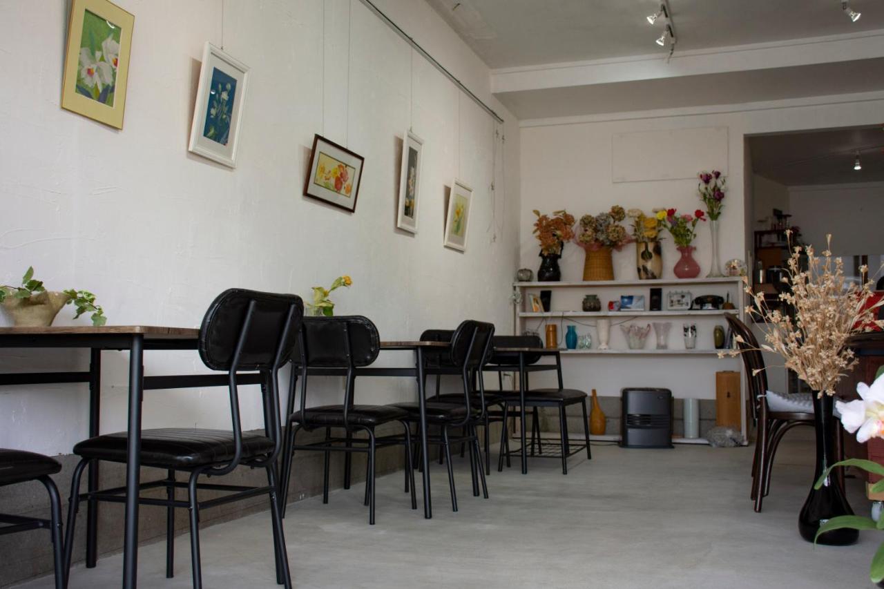 Guest Cafe Kuchikumano Hotel Kamitondacho Екстериор снимка